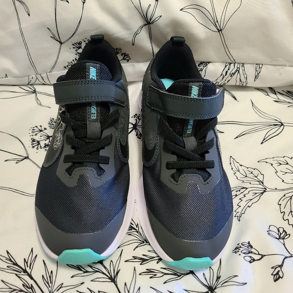 Nike Girl Black Shoes